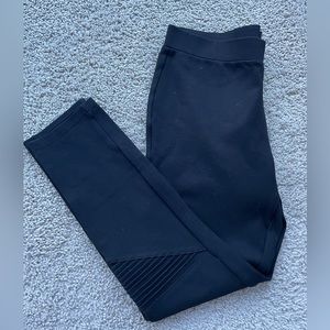 Black Aqua moto leggings, size M